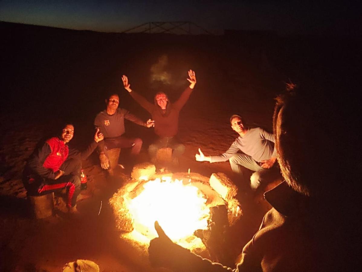 Bivouac Les Nomades & Foum Zguid To Chegaga Tours Ξενοδοχείο Εξωτερικό φωτογραφία